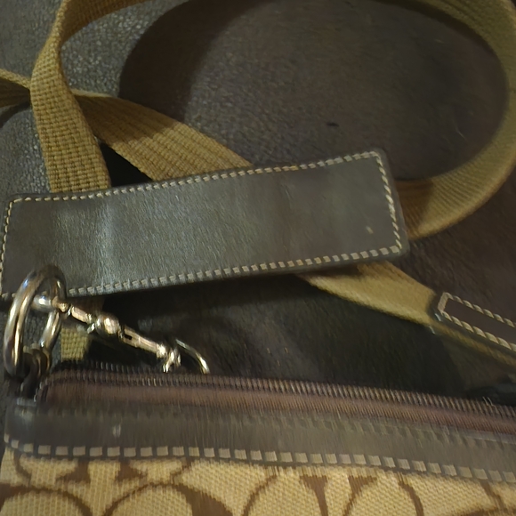Coach Brown Crossbody Bag - Picture 2 of 9
